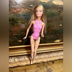 2012 Barbie Mattel Fairytale Easter Princess Doll Pink Sparkles with Necklace